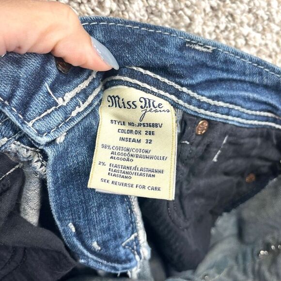 Miss Me Jeans Women’s 29 Rhinestone Bedazzled & Thick Stitch Cross Design Back P - Picture 7 of 7